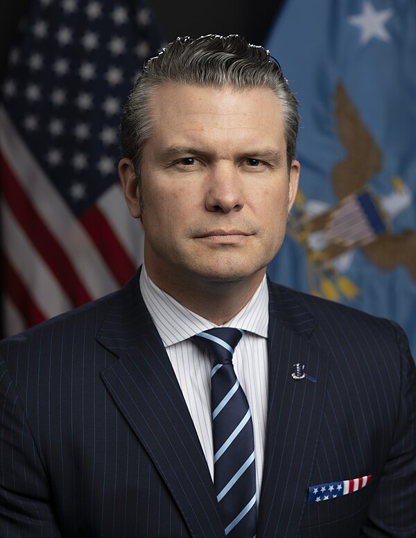 Official portrait of Pete Hegseth